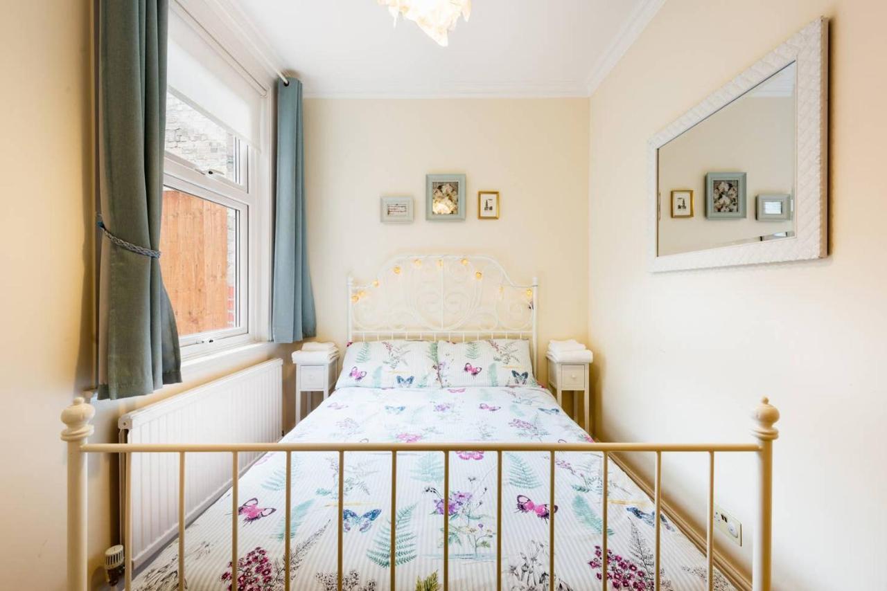Bikki Apartments - 2 Bedroom Harrow Dış mekan fotoğraf