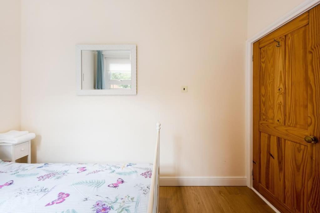 Bikki Apartments - 2 Bedroom Harrow Dış mekan fotoğraf